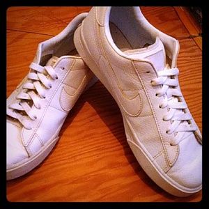 White Nike Sweet Classic BRS